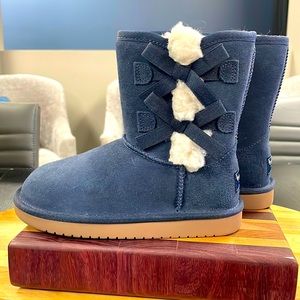 Koolaburra Girls DarkBlue Boots